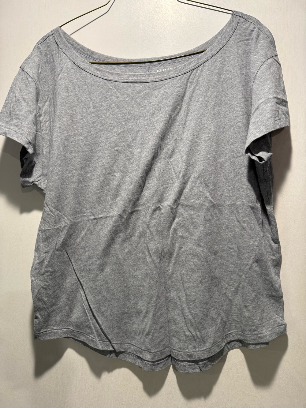 Fabletics off the shoulder gray shirt